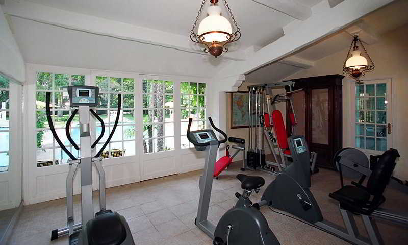 Hostellerie Les Frenes Avignon Facilități foto