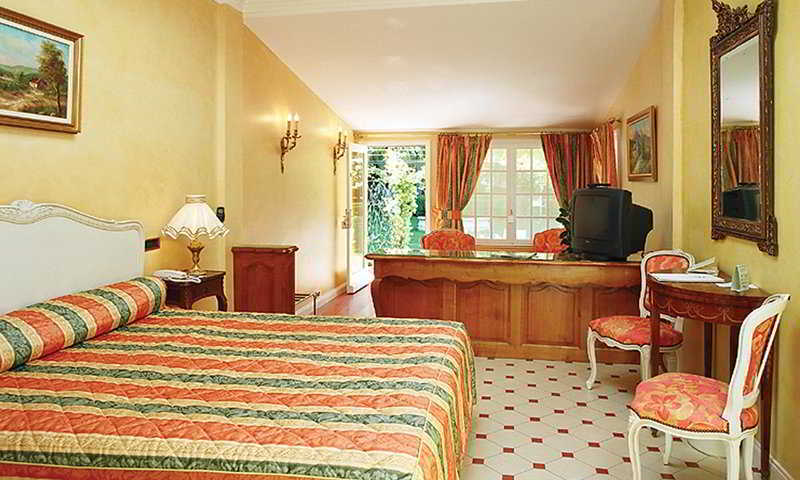 Hostellerie Les Frenes Avignon Cameră foto